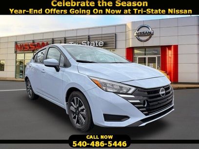 New 2025 Nissan Versa SV w/ Trunk Package