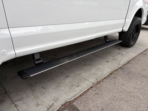 Used 2019 Ford F150 Lariat w/ Equipment Group 502A Luxury AWD/4WD image 32