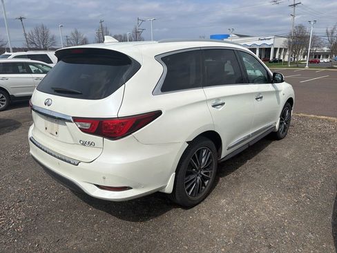 Used 2016 INFINITI QX60 AWD w/ Premium Plus Package image 4