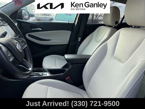 Used 2023 Buick Encore GX Preferred image 11