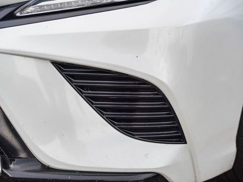 Used 2020 Toyota Camry XSE image 8