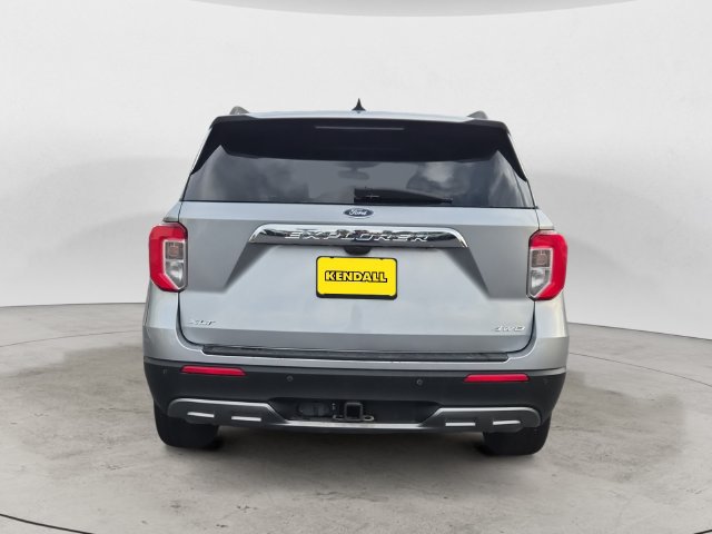 Used 2022 Ford Explorer XLT w/ Equipment Group 202A AWD/4WD image 6