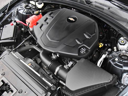 Used 2020 Chevrolet Camaro LT w/ RS Package image 37