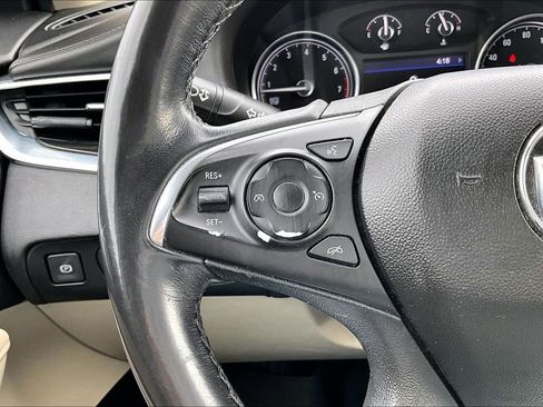 Used 2020 Buick Enclave Essence image 18