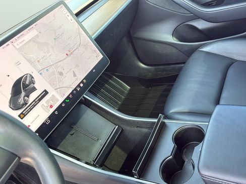 Used 2019 Tesla Model 3 Standard Range Plus RWD image 18