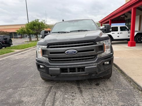 Used 2019 Ford F150 XLT w/ Equipment Group 302A Luxury AWD/4WD image 3
