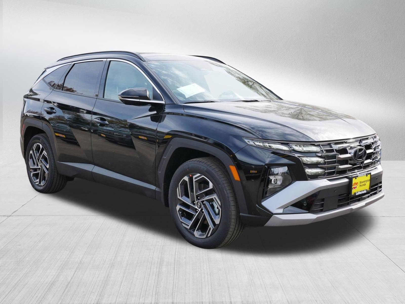New 2026 Hyundai Tucson Limited AWD/4WD image 1