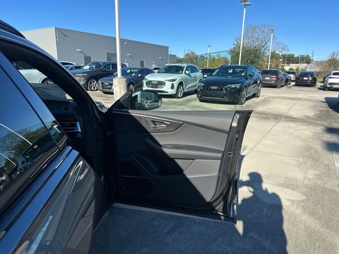 New 2026 Audi Q8 Premium Plus image 27