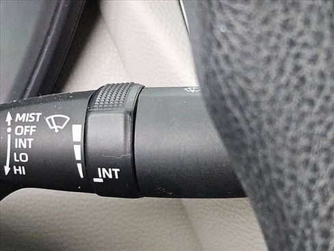 Certified 2022 Toyota Corolla LE FWD image 9