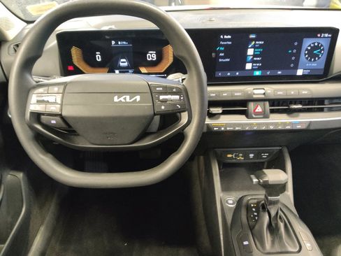 Used 2025 Kia K4 FWD image 22