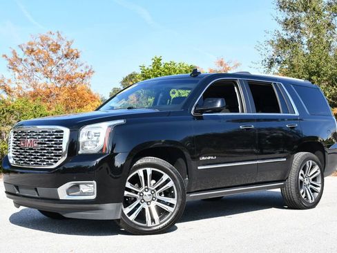 Used 2018 GMC Yukon Denali w/ Denali Ultimate Package image 23