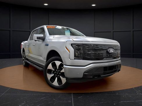 Certified 2025 Ford F150 Lightning Platinum AWD/4WD image 1