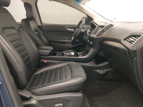 Used 2019 Ford Edge SEL w/ Equipment Group 201A image 21