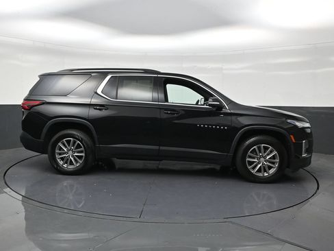 Used 2023 Chevrolet Traverse LT FWD image 6