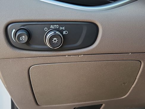 Used 2024 Chevrolet Malibu LT FWD image 17