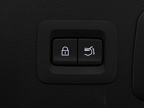 Used 2025 MAZDA CX-70 Plug-In Hybrid w/ Premium Pkg image 51