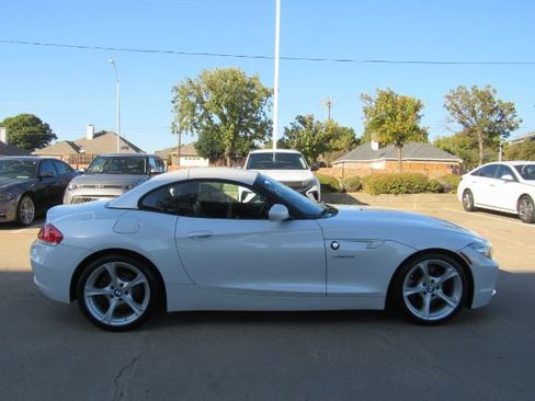 Used 2013 BMW Z4 sDrive28i image 7