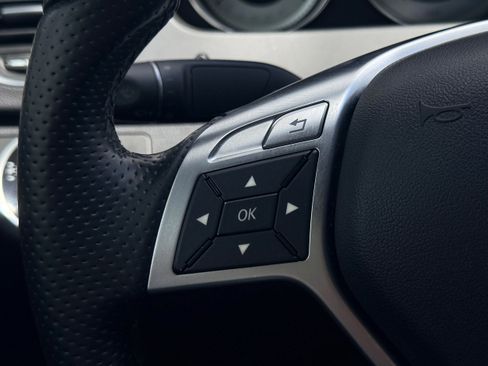 Used 2014 Mercedes-Benz C 250 Sport image 14