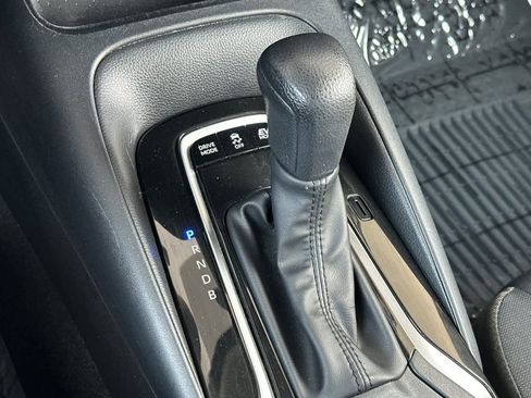 Used 2024 Toyota Corolla LE FWD image 20