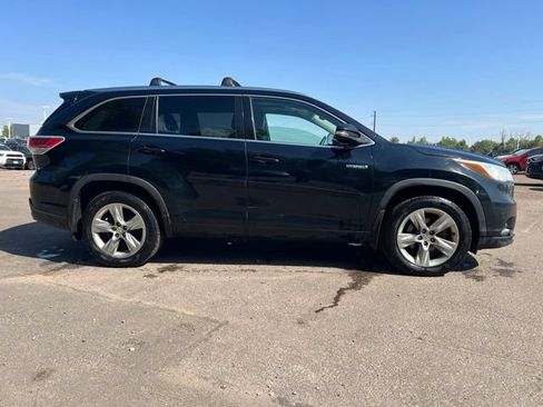 Used 2015 Toyota Highlander Limited w/ Driver Technology Package AWD/4WD image 7