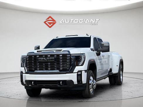 Used 2024 GMC Sierra 3500 Denali Ultimate AWD/4WD image 13