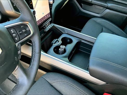 Used 2025 RAM 1500 Big Horn AWD/4WD image 21