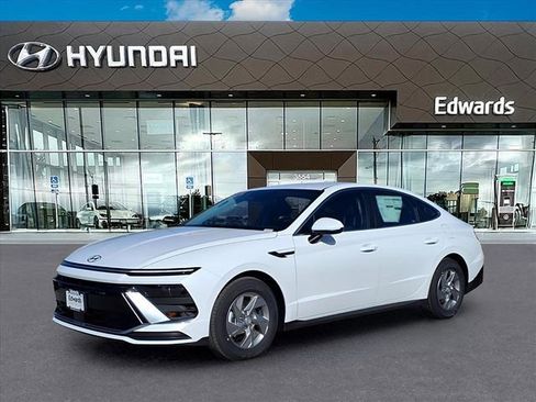 New 2026 Hyundai Sonata SE image 1