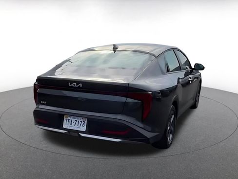 Used 2025 Kia K4 LXS image 14