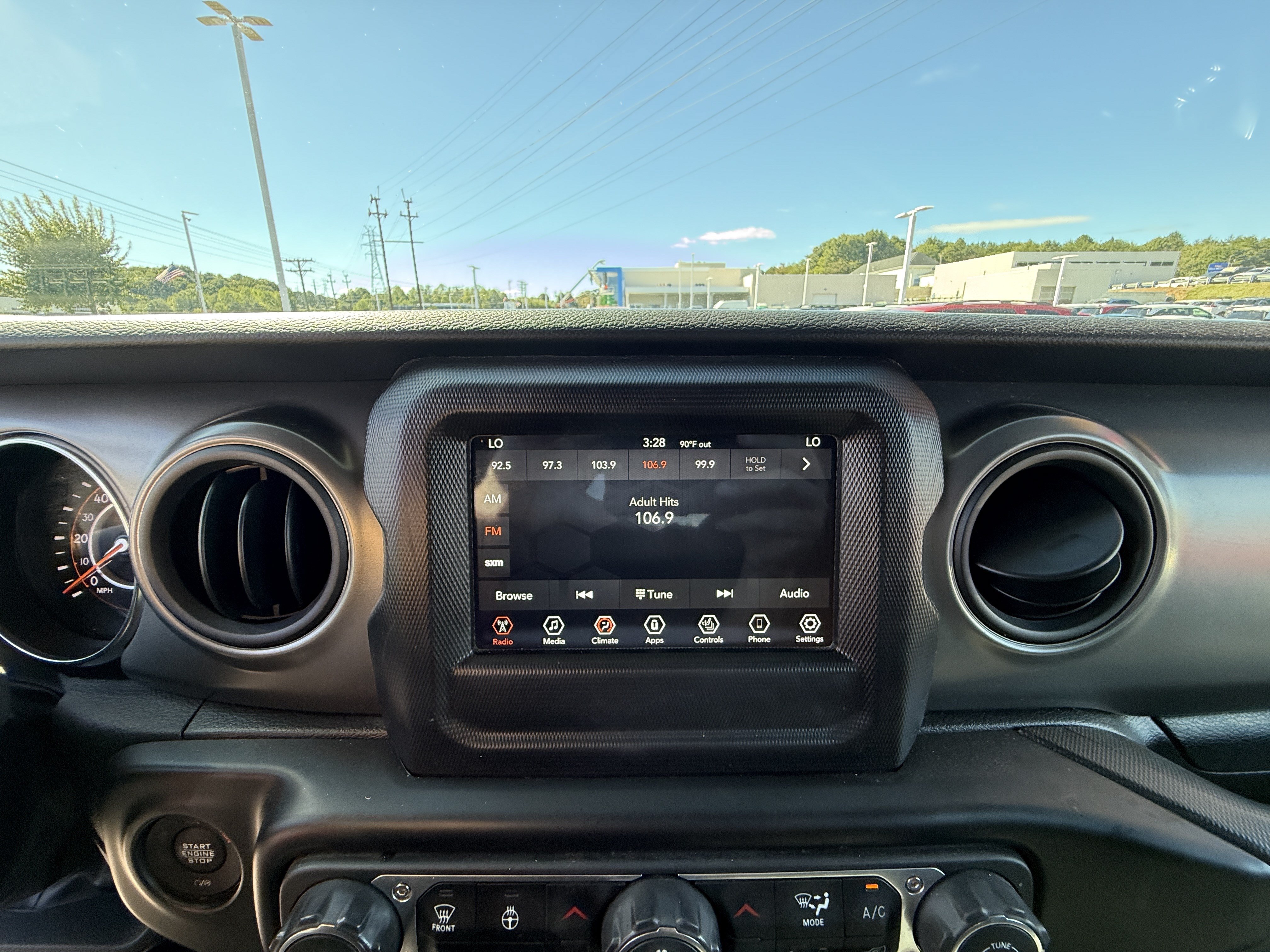 Used 2022 Jeep Wrangler Unlimited Sport AWD/4WD image 23