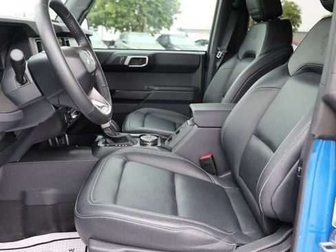 Used 2025 Ford Bronco Badlands AWD/4WD image 13