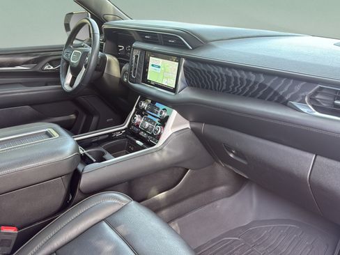 Used 2023 GMC Yukon Denali AWD/4WD image 30