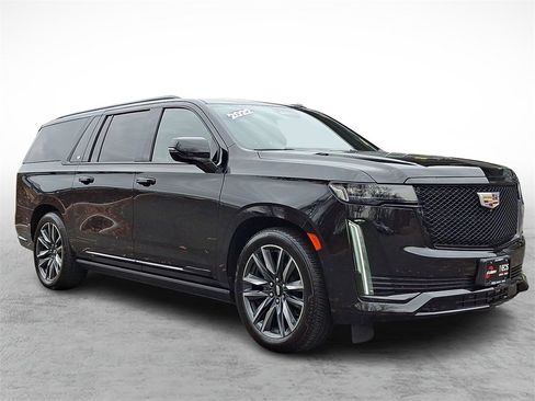 Used 2022 Cadillac Escalade ESV Sport w/ Touring Package image 3