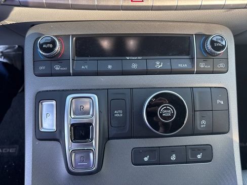 Used 2021 Hyundai Palisade SEL w/ Premium Package image 11