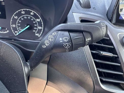 Used 2022 Ford Transit Connect XLT FWD image 21