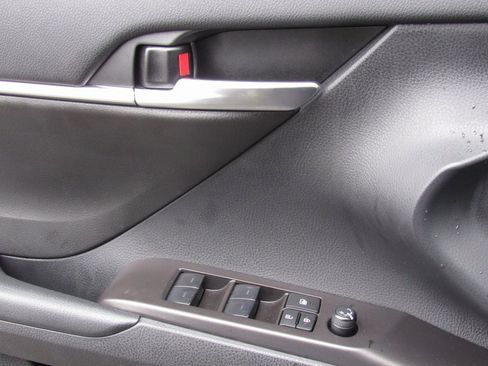 Certified 2024 Toyota Camry SE w/ Convenience Package image 32