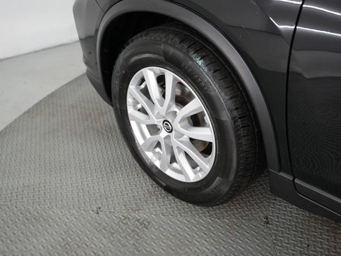 Used 2020 Nissan Rogue SV FWD image 53