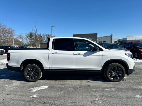 Used 2023 Honda Ridgeline Sport image 14