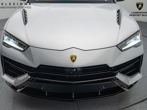 Used 2024 Lamborghini Urus S image 10