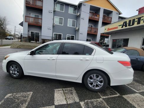 Used 2011 Honda Accord LX-P image 6