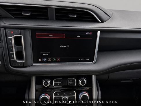 Used 2021 GMC Yukon Denali w/ Denali Premium Package AWD/4WD image 10