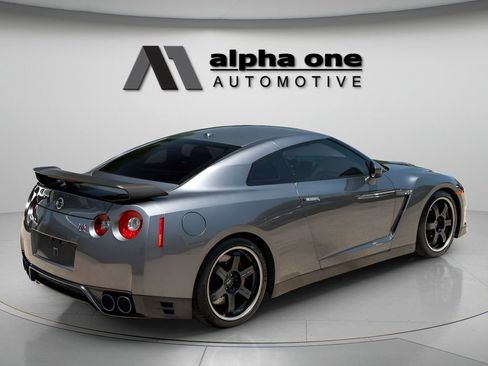Used 2013 Nissan GT-R Black Edition AWD/4WD image 10