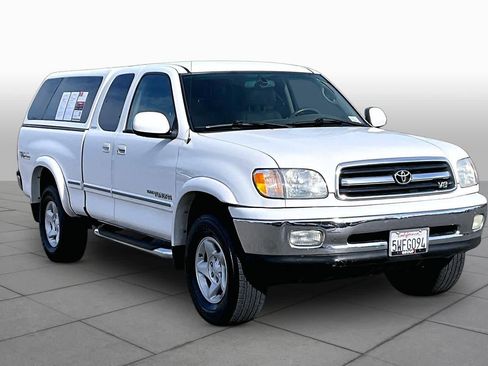 Used 2002 Toyota Tundra Limited image 2