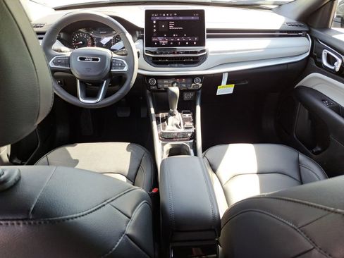 New 2026 Jeep Compass Limited image 12