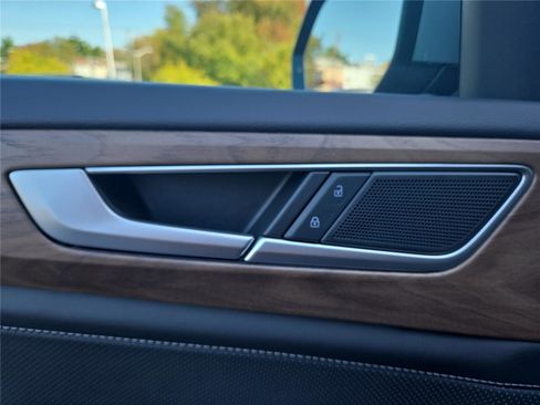 New 2026 Volkswagen Atlas SE image 12