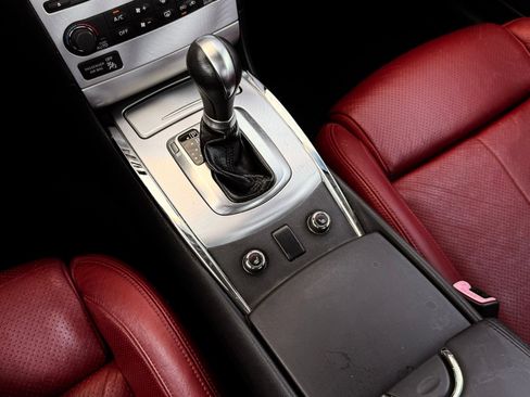 Used 2011 INFINITI G37 IPL RWD image 33