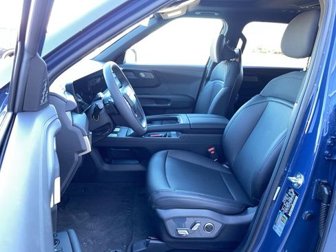 New 2027 Kia Telluride S image 8