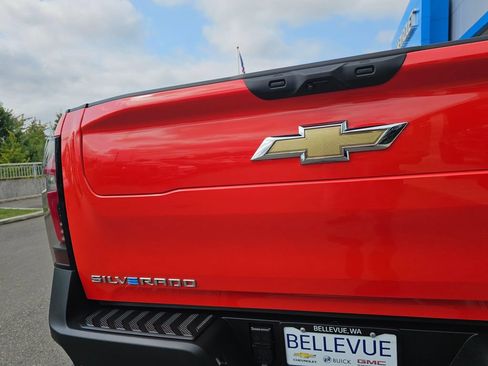 Used 2025 Chevrolet Silverado EV LT w/ LT Premium Package AWD/4WD image 24