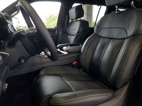 New 2026 Jeep Grand Wagoneer L Summit AWD/4WD image 18