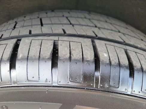 Used 2024 Dodge Durango GT image 29