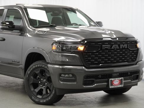 New 2026 RAM 1500 4x4 Crew Cab image 3